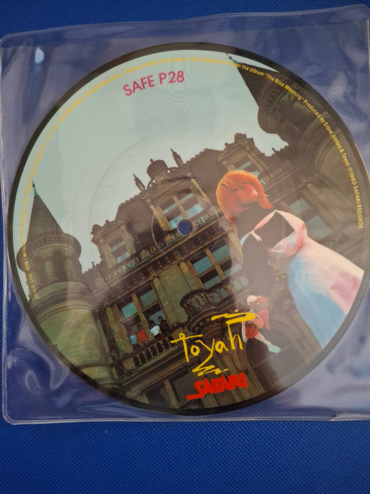 Toyah – Ieya / Helium Song (1982) | Original UK Limited 7" Vinyl Picture Disc Single (Safari, SAFE P28)