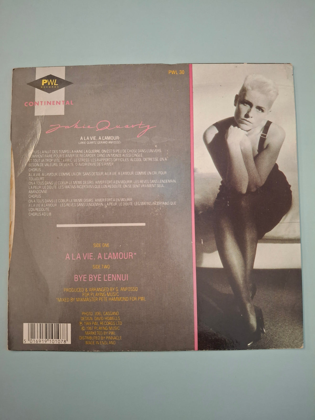 Jakie Quartz – À La Vie, À L'Amour (Original 1989 UK 7" Vinyl Single) | PWL Continental PWL 30