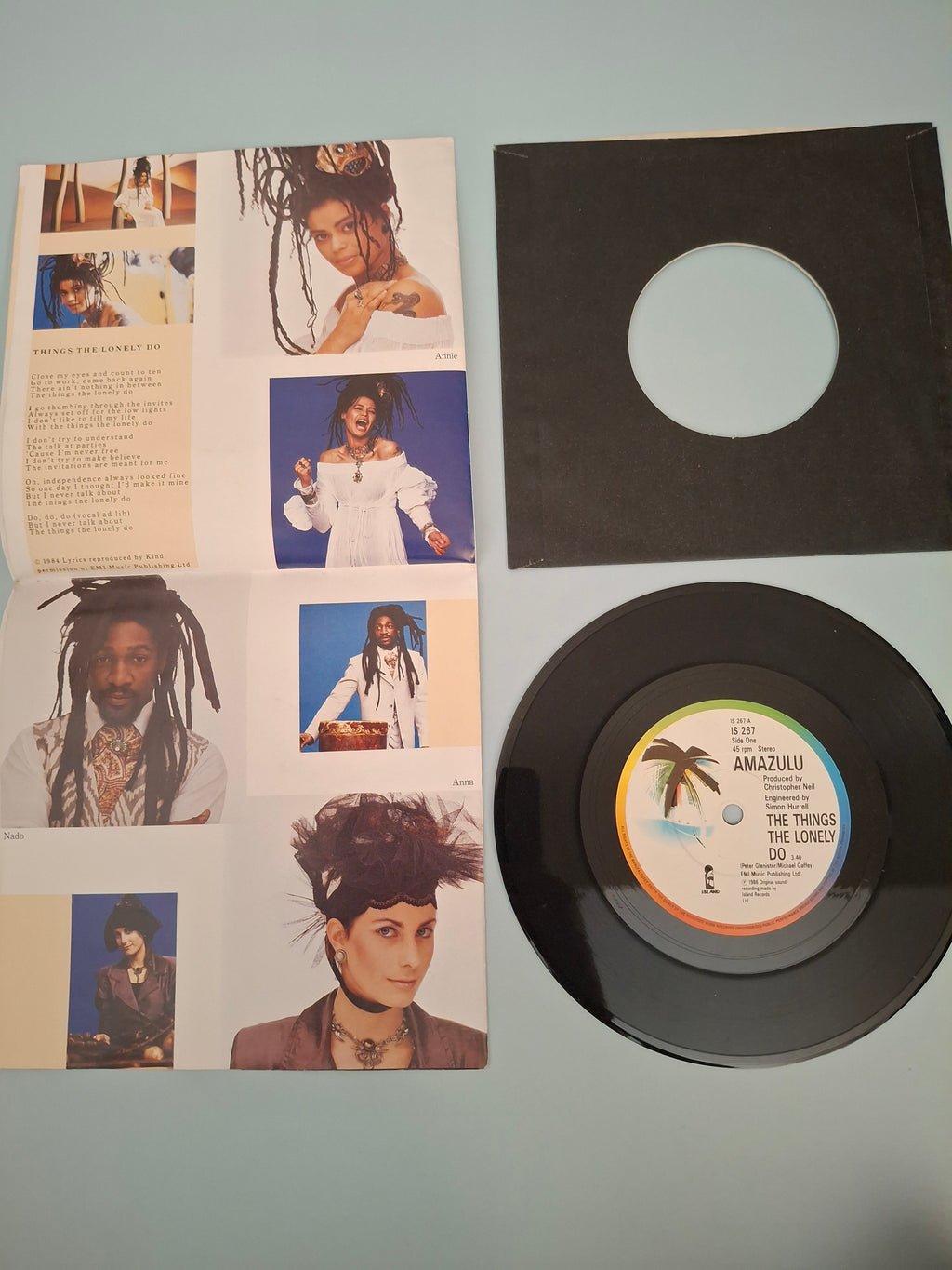 Amazulu - Things The Lonely Do Rare 7" Vinyl Single Poster Sleeve Edition (UK Pressing, 1986, Island Records IS 267)