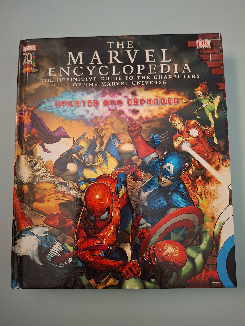 The Marvel Comics Encyclopedia Updated And Expanded Hardback Book 2009 DK (ISBN 9781405344157)