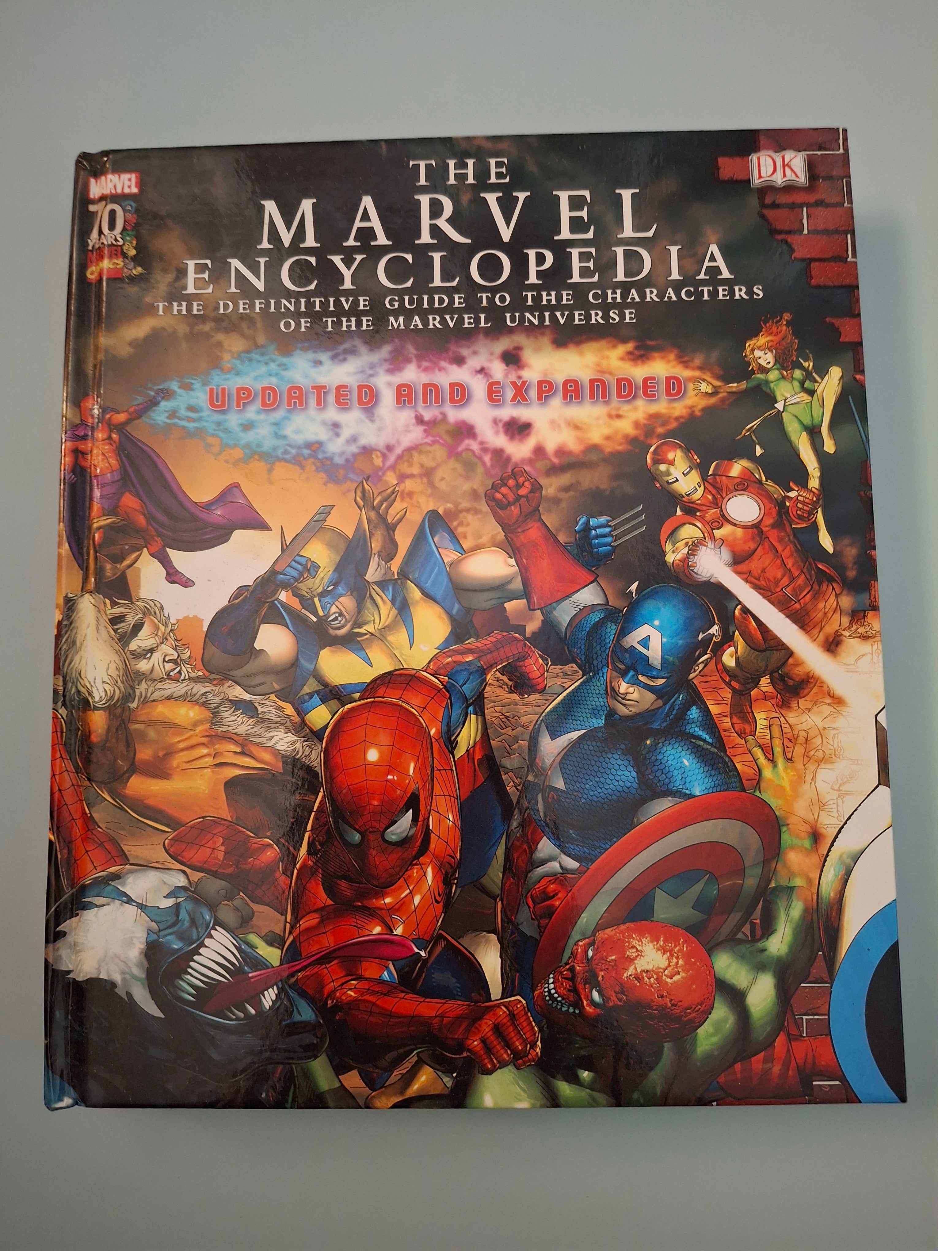 The Marvel Comics Encyclopedia Updated And Expanded Hardback Book 2009 DK (ISBN 9781405344157)