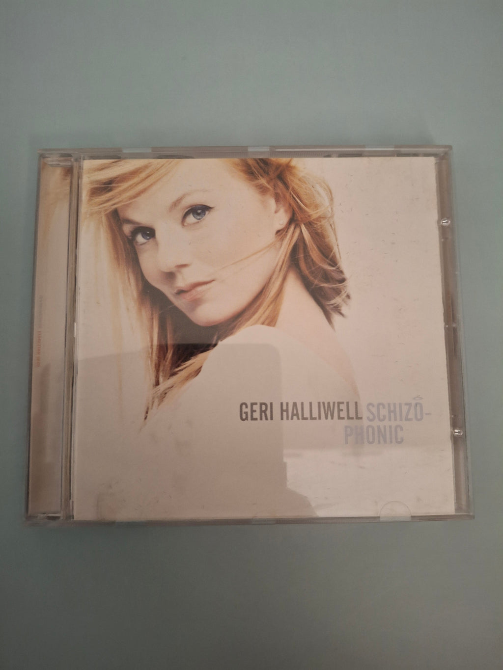 Geri Halliwell - Schizophonic - 1999 UK & Europe Original CD Album (EMI / Chrysalis, 7243 5 21009 2 7)