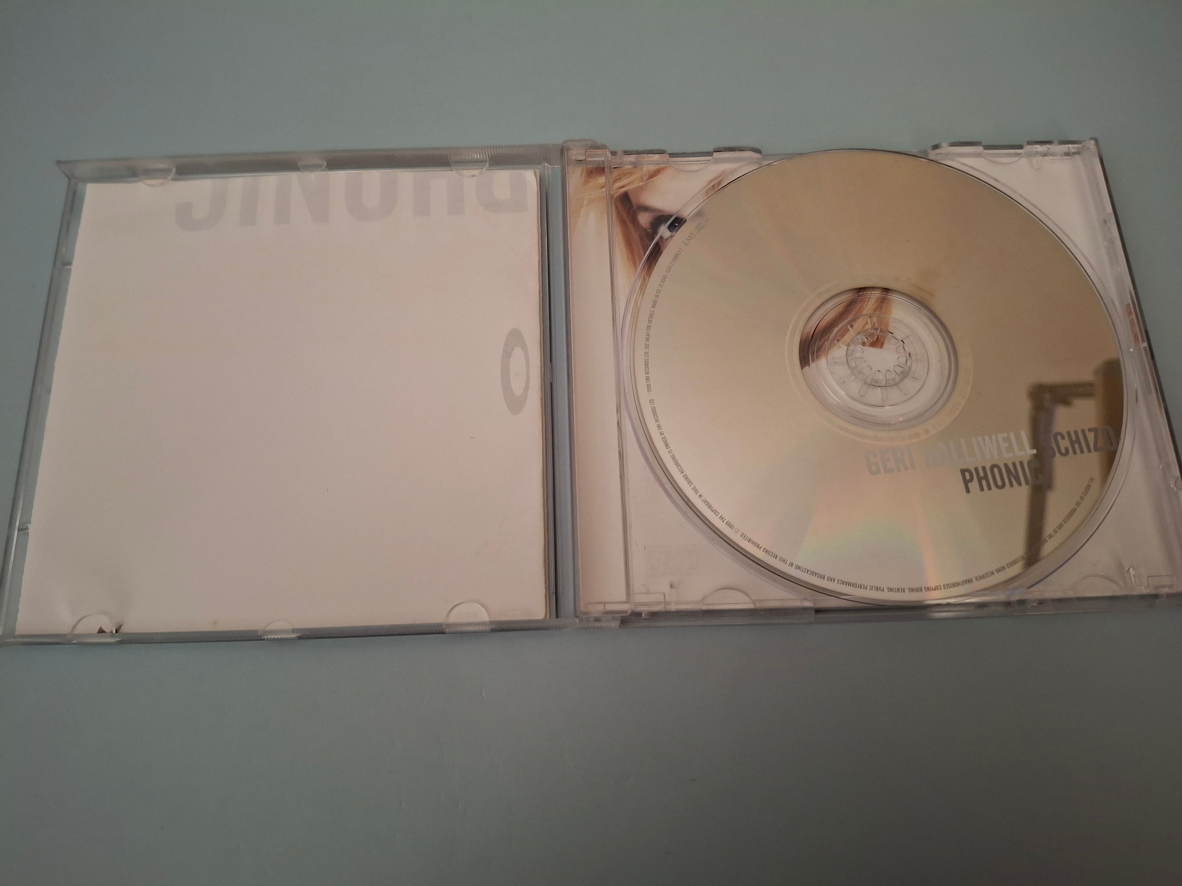 Geri Halliwell - Schizophonic - 1999 UK & Europe Original CD Album (EMI / Chrysalis, 7243 5 21009 2 7)