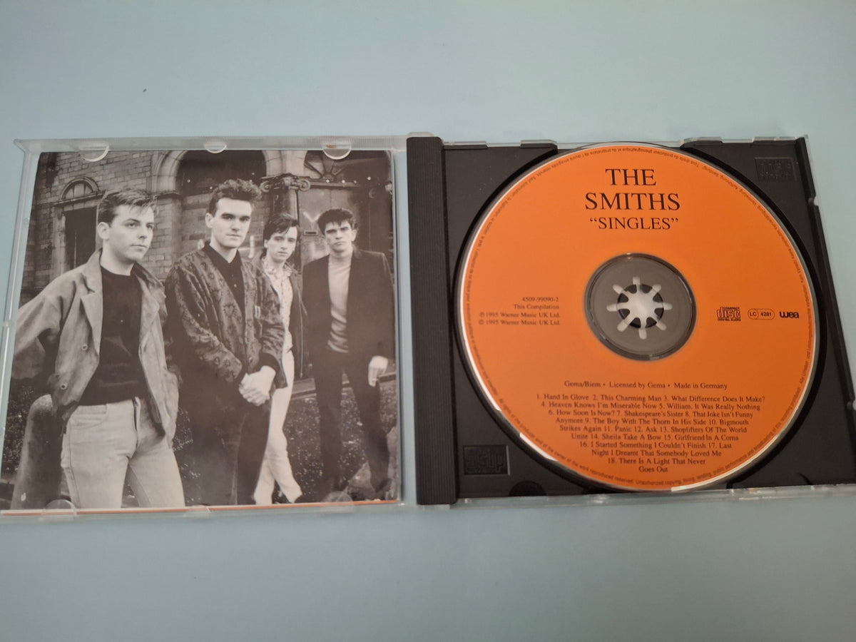 The Smiths - Singles Original 1995 WEA UK/Europe First Pressing CD Album (4509-99090-2)