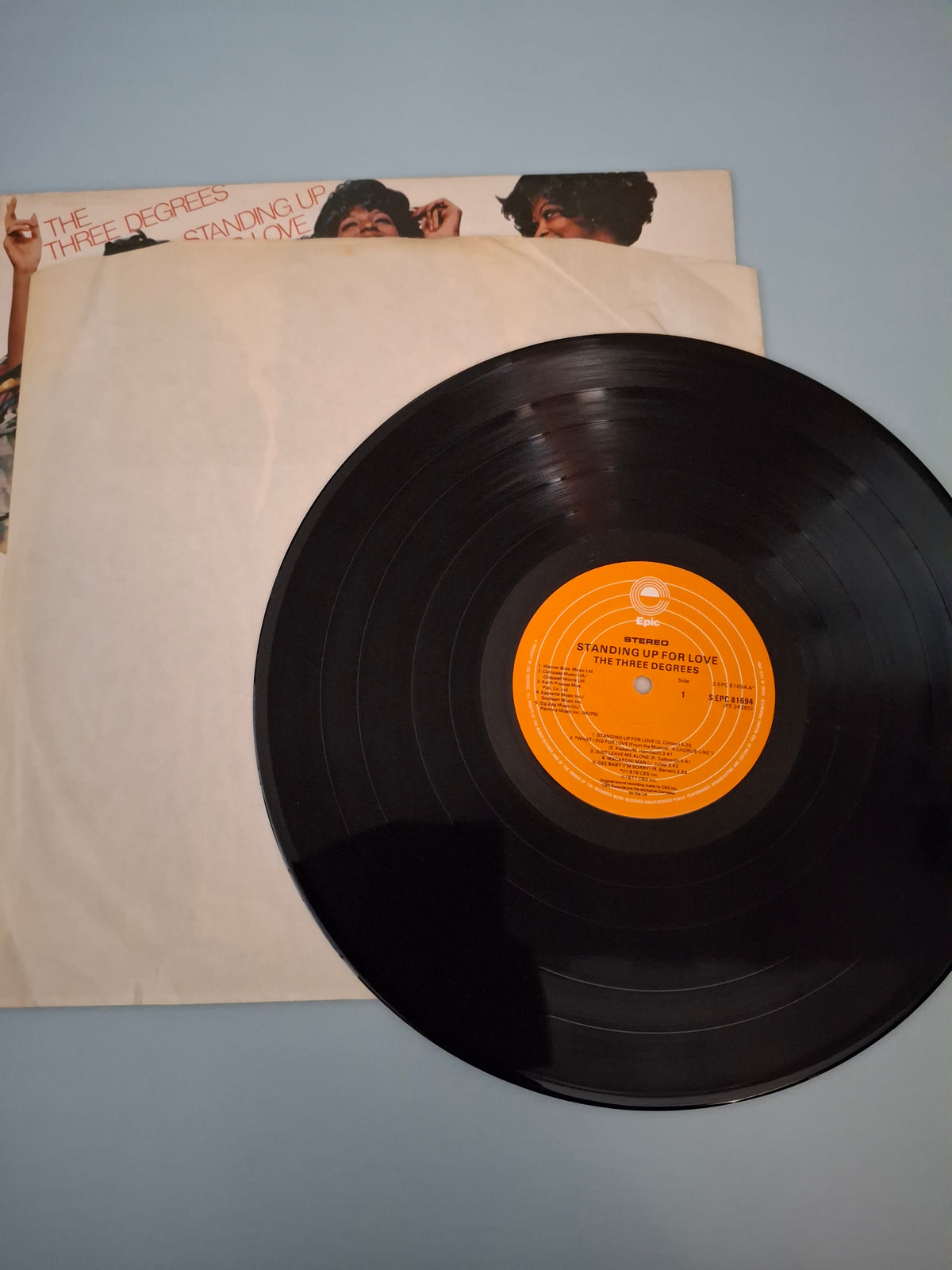 The Three Degrees Standing Up For Love Original UK First Pressing 12" Vinyl LP 1977 Epic Pressing