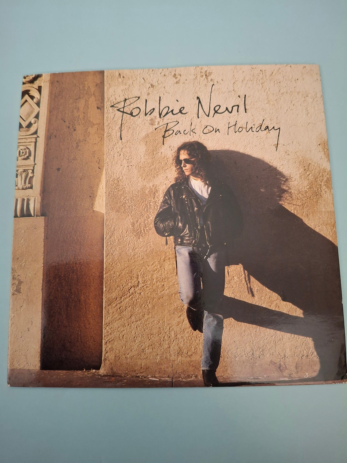 Robbie Nevil - Back On Holiday - Original UK First Pressing 7" Vinyl Single (EMI Manhattan, 1988)
